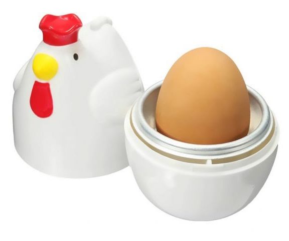 Egg cooker in the shape of a chicken for the microwave