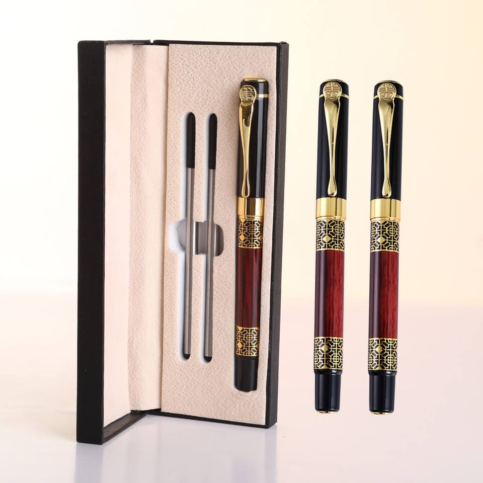 luxury pen set, stylish and elegant for writing, gift packaging