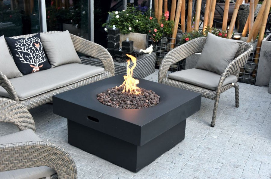 fireplaces to the garden or terrace