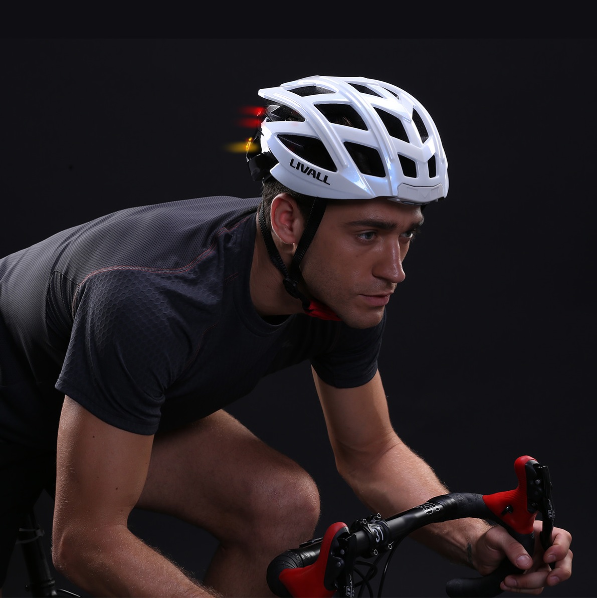 Livall BH60SE sports cycling helmet